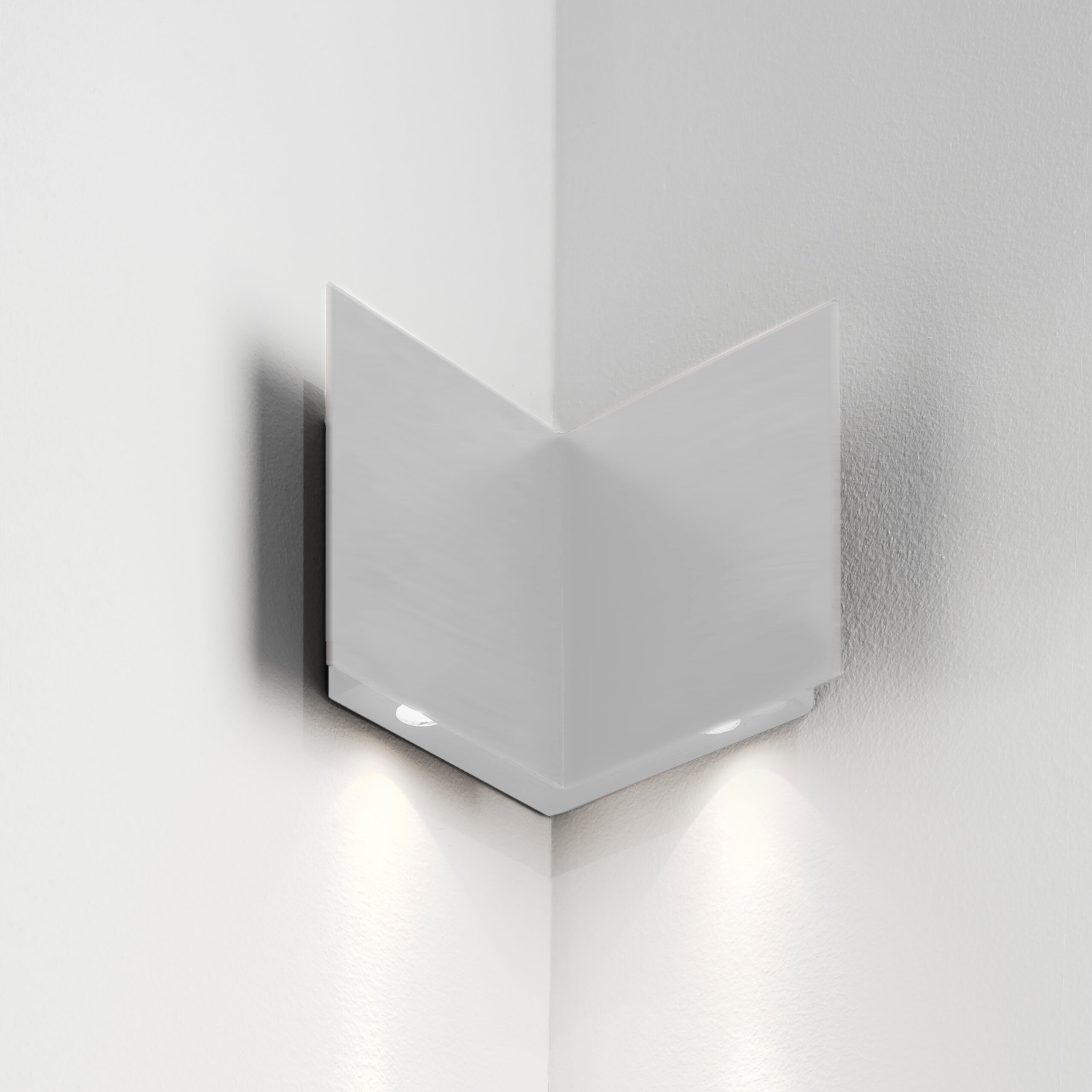 Manine spot 90-V monovertical emission