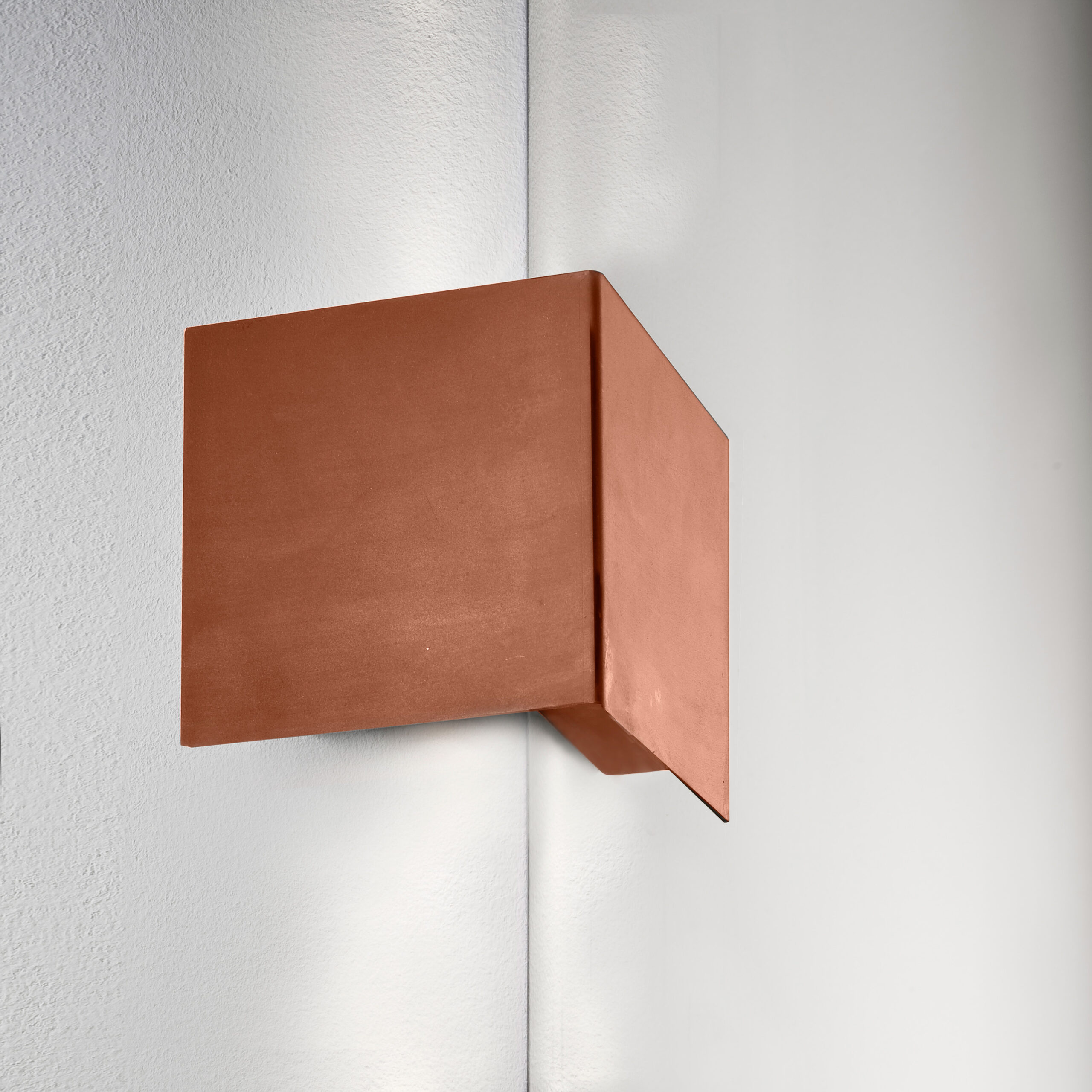 Manine outdoor diffused 270-V vertical double emission